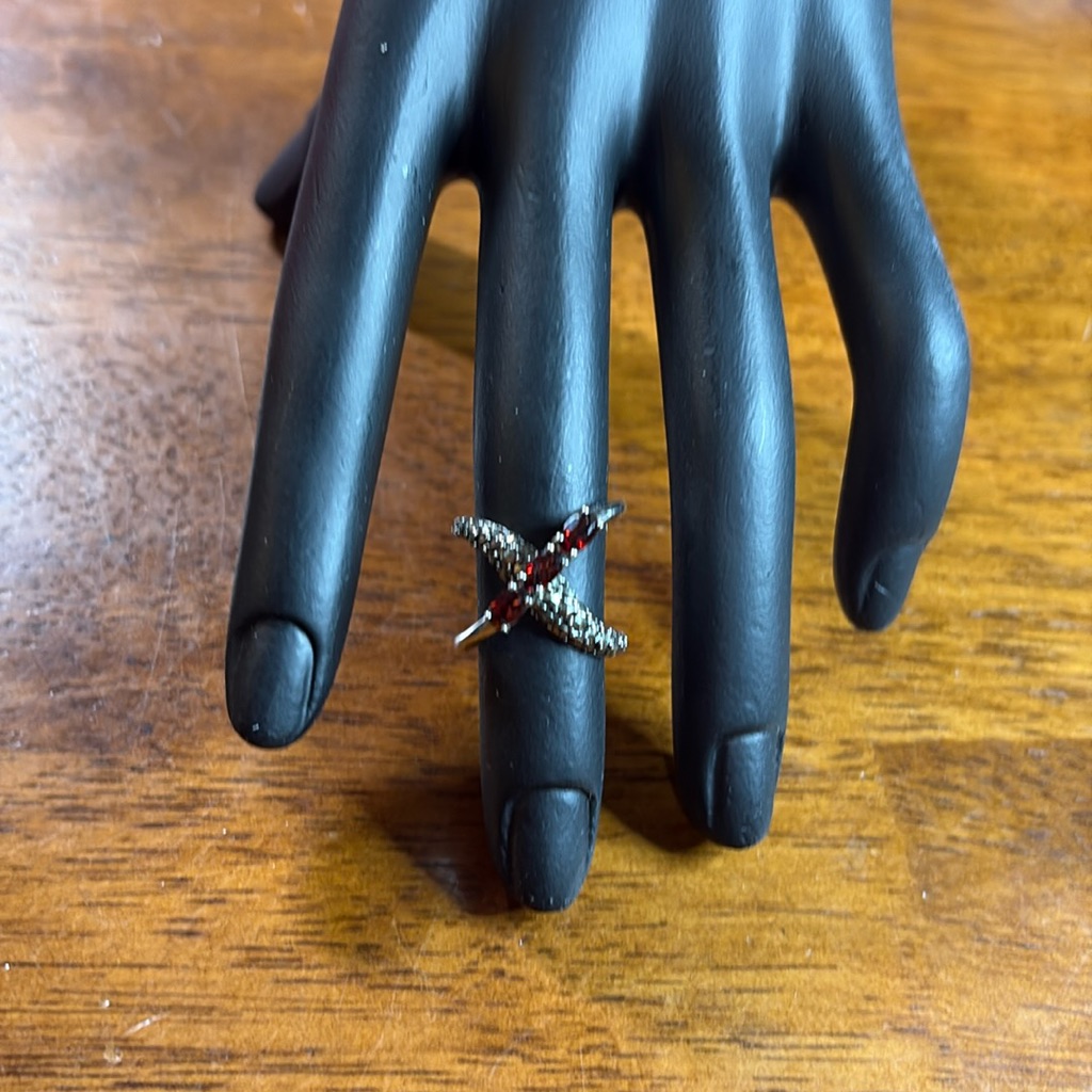 208 Jtv Oval Vermelho Garnet And Round Marcasite Silver Crossover Ring Size 4 45$